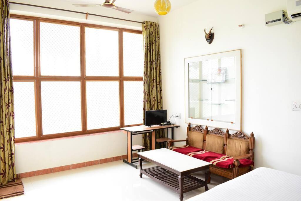 Poonam Palace Near By Airport Jodhpur  Exterior photo